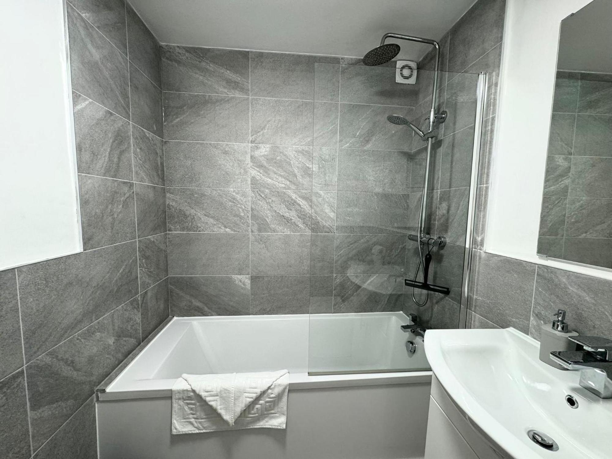 The Alnham, Large 3 Bed Apartment, Close To The City Newcastle upon Tyne Exterior photo